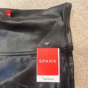 BRAND NEW SPANX LEATHER LEGGINGS SIZE SMALL